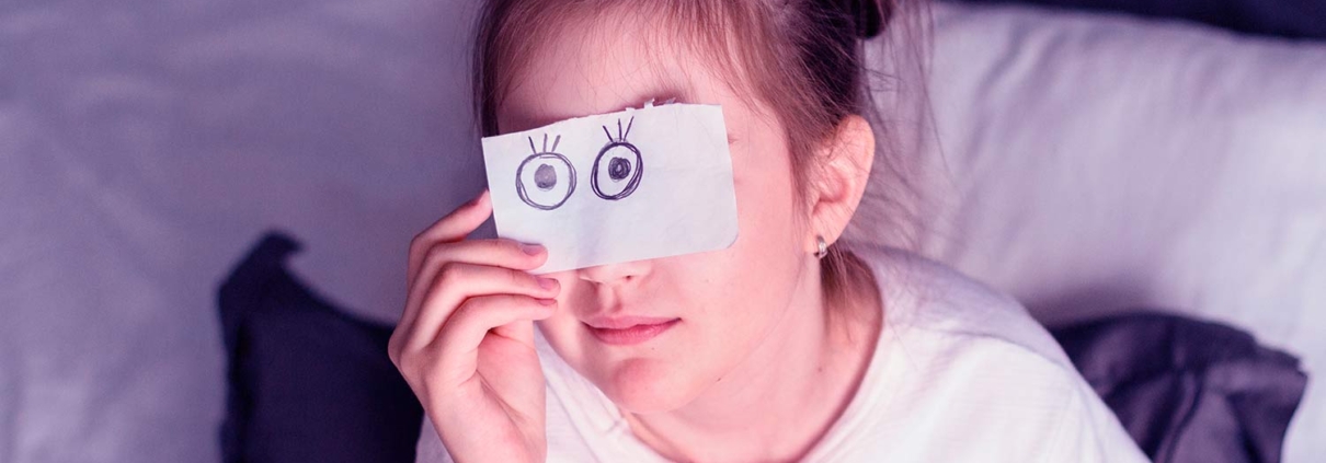 legañas en los ojos al despertar