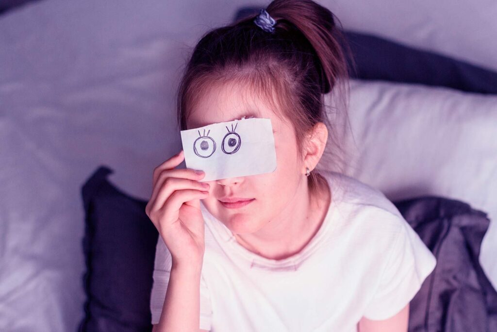 legañas en los ojos al despertar