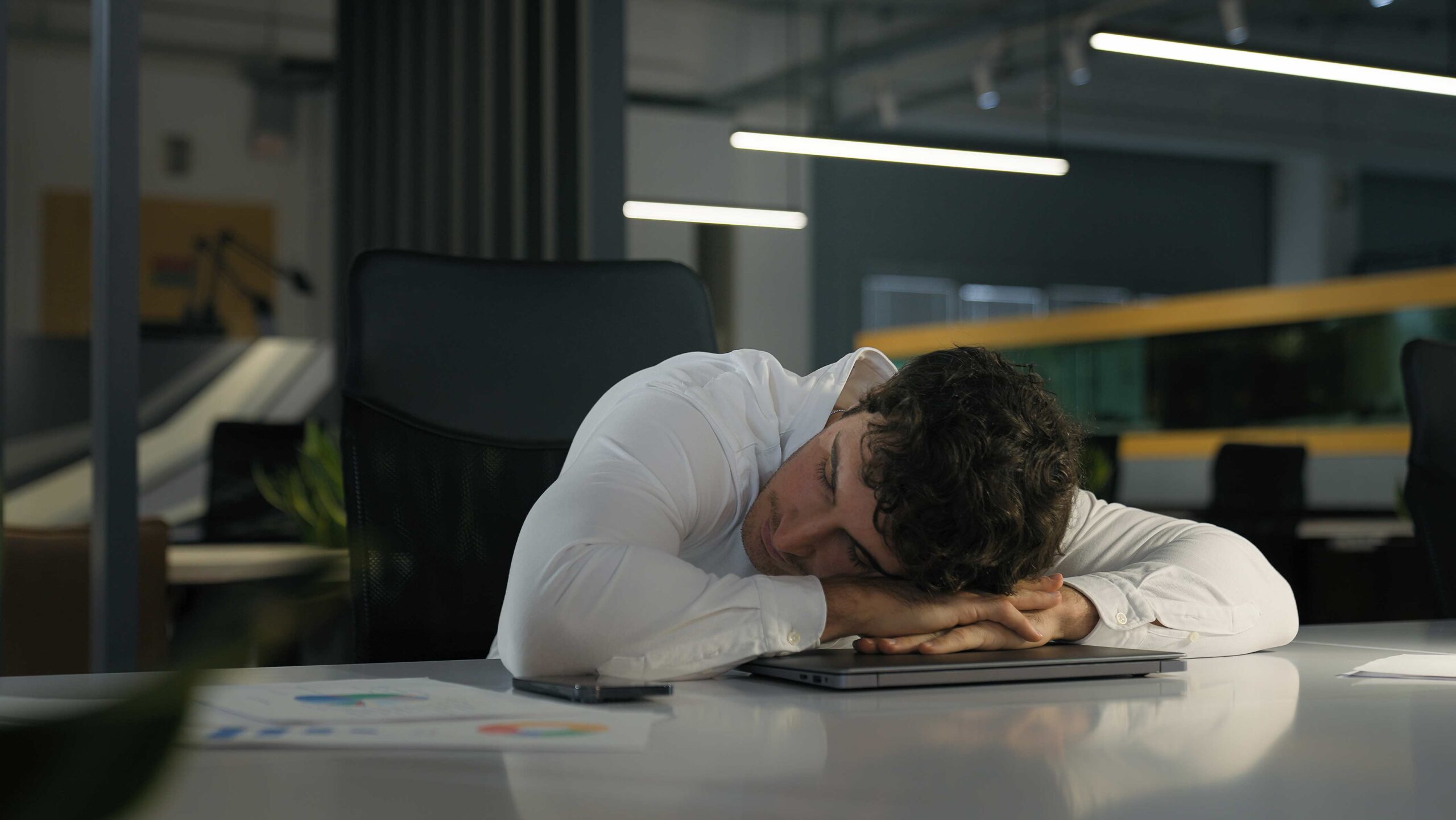 ¿Cómo quitar el sueño? Consejos y recomendaciones